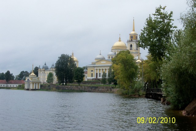MONASTER NIŁOWO-STOŁOBIEŃSKI