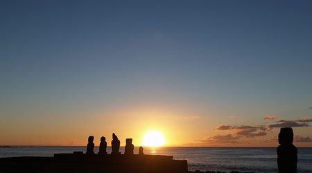 Żegnamy dzień na Rapa Nui – Wyspa Wielkanocna, Chile