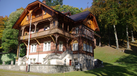 Leśny Dworek – Nowa Bielawa, Polska
