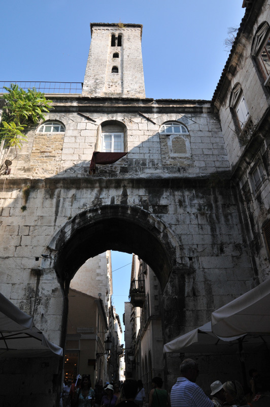 Split  47 