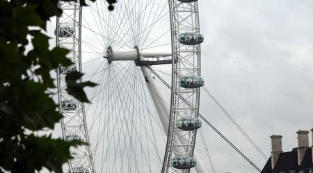 Londyn 8 widok na London Eye od strony Tamizy – Wielka Brytania