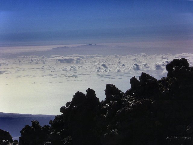 Widok  spod  krateru Pico del  Teide na  Tenerifie