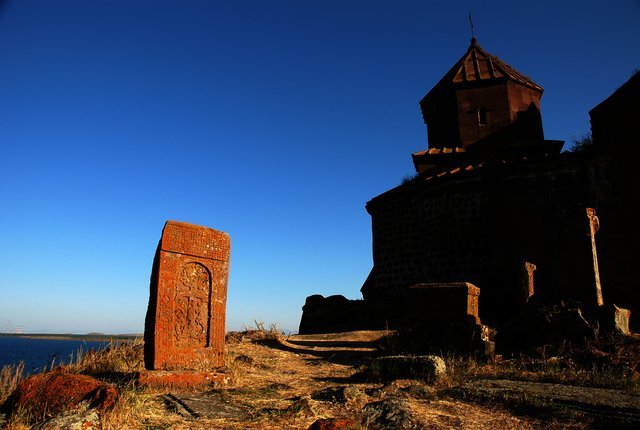 Armenia - monastyr Hayravank