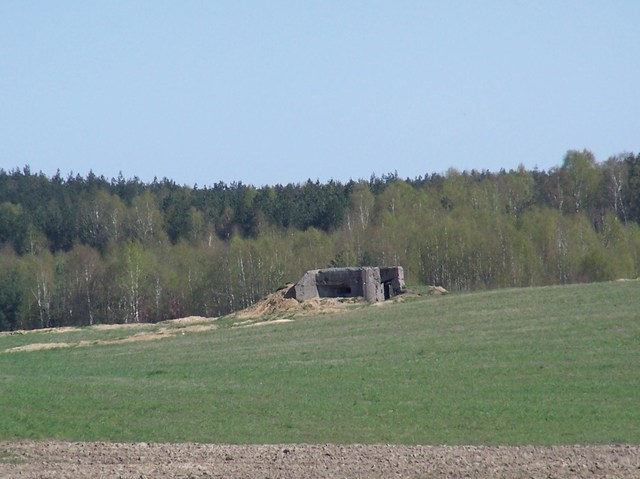 Jeden ze schronów pod Mławą