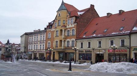 Mikołów, jedna z przyrynkowych pierzei kamienic – Polska