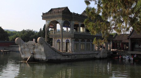 Pomniki – Chiny