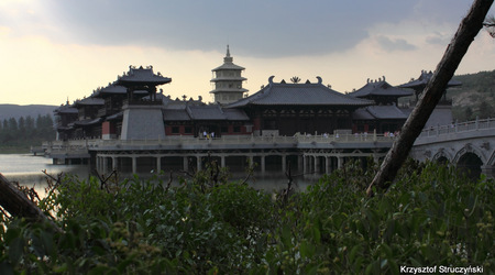 Pomniki – Chiny