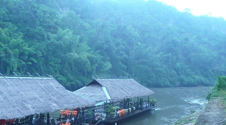 Rzeka Kwai – Kanchanaburi, Tajlandia