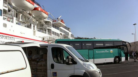 Prom "El Volcano  Tuburiente",  którym  płynąłem – La gomera, Hiszpania