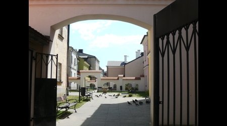 Zamosc rzut oka na podworko – Zamość, Polska