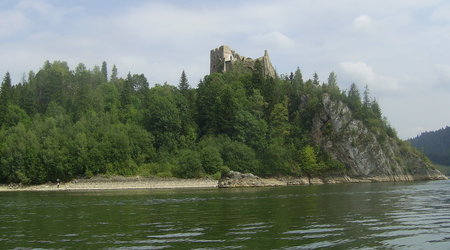 Zamek w Czorsztynie – Polska