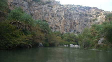 Gory, rzeka, palmy... – Preveli, Grecja