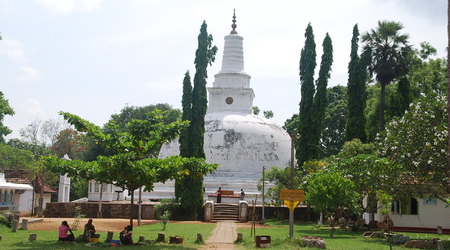 dagoba – Anuradhapura, Sri Lanka
