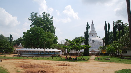 dagoba – Anuradhapura, Sri Lanka