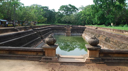 baseny bliźniacze – Anuradhapura, Sri Lanka