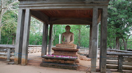 starożytny Budda – Anuradhapura, Sri Lanka