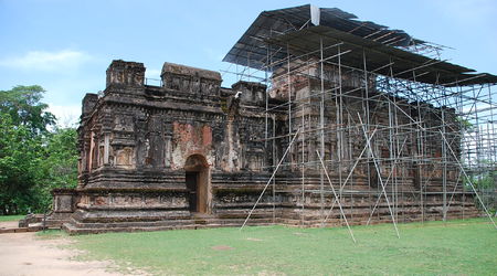 i tu ruiny – Polonnaruwa, Sri Lanka