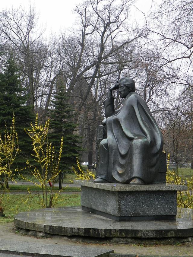 Wrocław, pomnik Juliusza Słowackiego