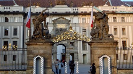 Główna brama zamku. – Praga, Republika Czeska
