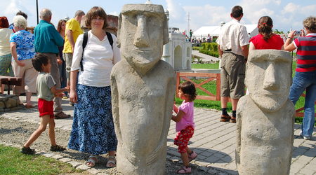 jesteśmy na Rapa Nui – Inwałd, Polska