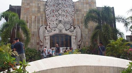 pomnik ofiar uczestników dyskotek na wyspie Bali – Wyspa bali, Indonezja