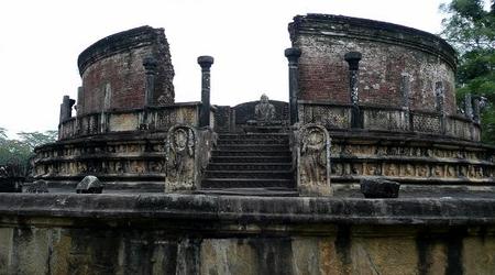 2 – Polonnaruwa, Sri Lanka
