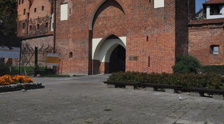 4 brama klasztorna – Toruń, Polska