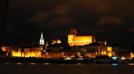 Panorama nocna7 – Toruń, Polska