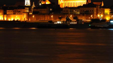 Panorama nocna9 – Toruń, Polska