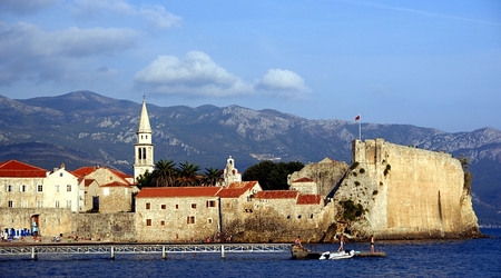 Budva widok starówki – Czarnogóra