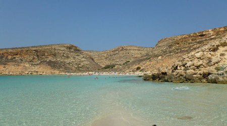 spojrzenie od Isola dei Conigli – Lampedusa, Włochy
