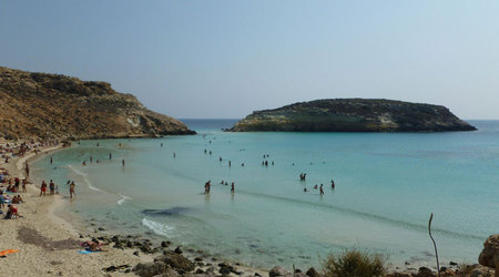 plaża i wyspa dei Conigli – Lampedusa, Włochy