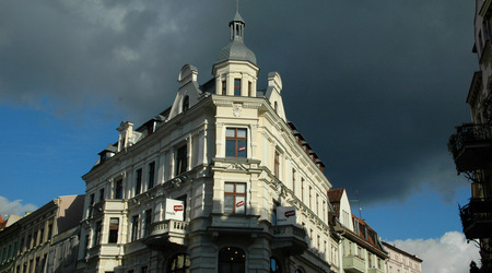 Toruń, kamienica narożna – Polska