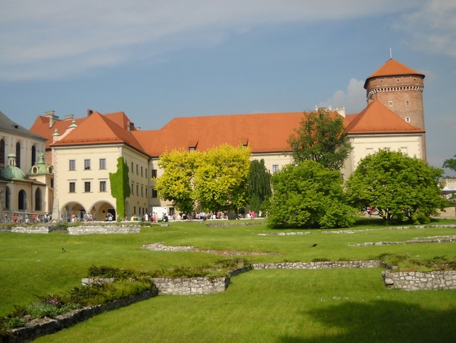 Wawel - Dziedziniec zewnętrzny