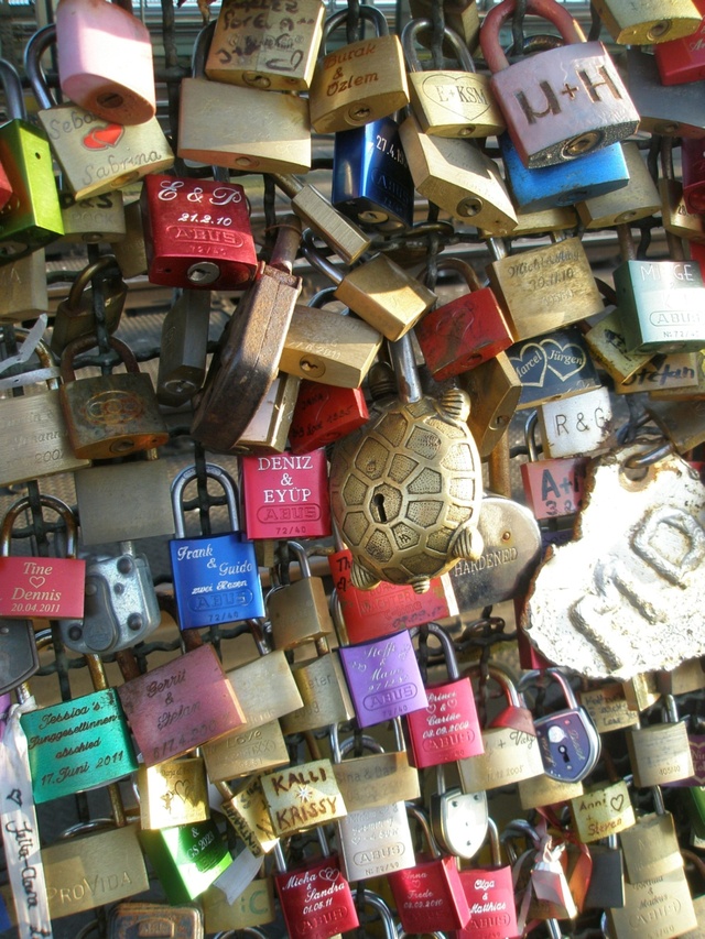 Niemcy, Kolonia, "Most zakochanych"