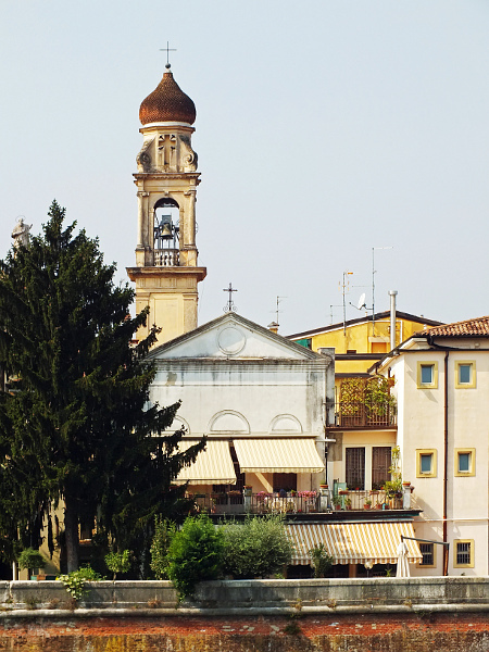 widok na Chiesa dei Filippini 