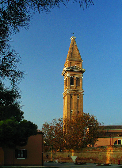 Burano - wieża San Martino Vescovo