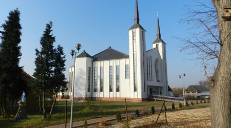 Nowy kościół – Radomyśl, Polska