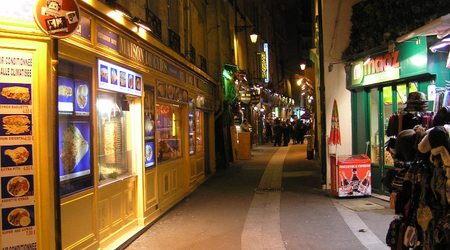 noc w dzielnicy łacińskiej – Paryż, Francja