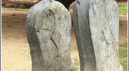 Ruiny świątyń – Ayutthaya, Tajlandia