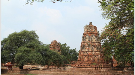 Ruiny świątyń – Ayutthaya, Tajlandia