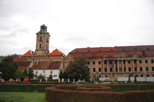 Pałac Promnitzów i wieża zamku Dewinów-Bibersteinów