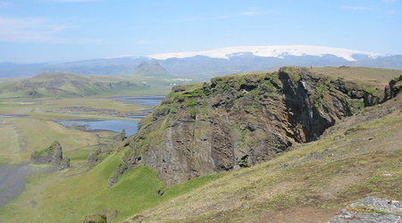 Lodowce , skały i woda – Islandia