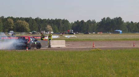 Lotnisko Rudniki – Nieznanice, Polska