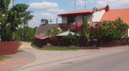 Borowno – Nieznanice, Polska