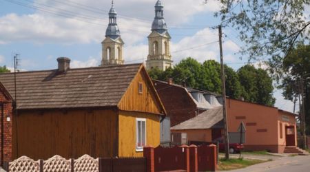 Borowno – Nieznanice, Polska