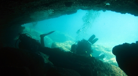 Caves 127 – Cypr