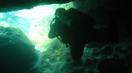 Caves 128 – Cypr