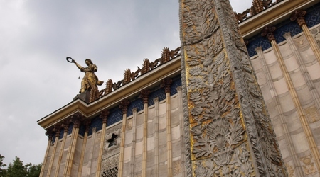 Moskwa, pawilon wystawienniczy - Ukraina – Rosja