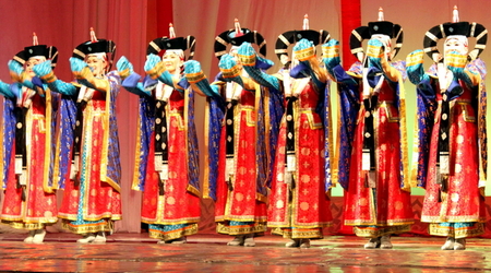 na spektaklu muzyki i tańca – Ułan Bator, Mongolia